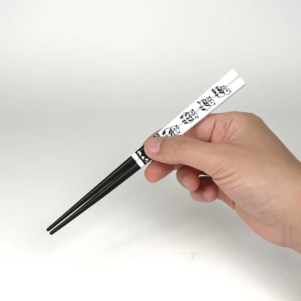 Children's Chopsticks Non-Slip Dishwasher Safe Panda Design 18cm - Image 2