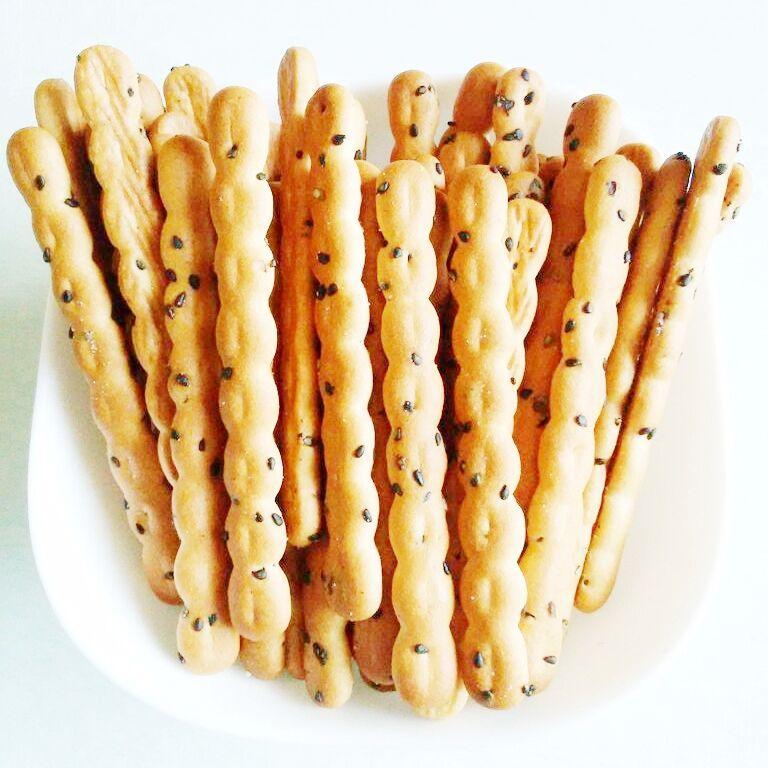 Ginbis Asparagus Shaped Black Sesame Biscuits (Box of 12) - Image 2