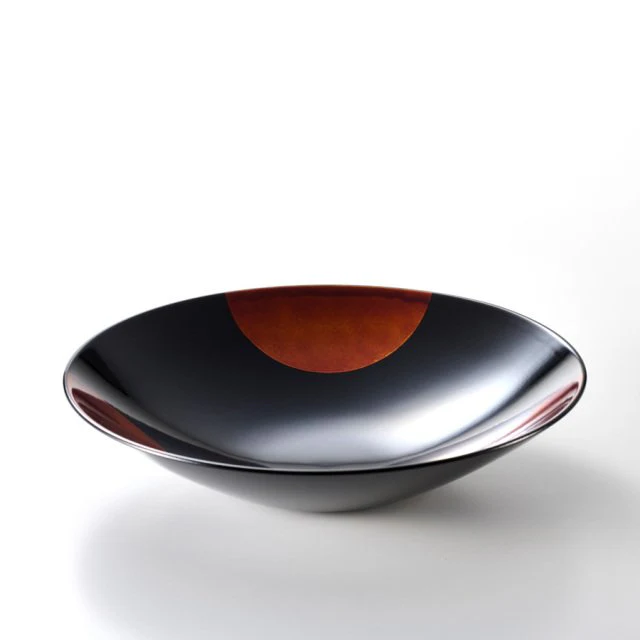 Isuke Sandalwood Lacquer Bowl Sun & Moon Medium Size