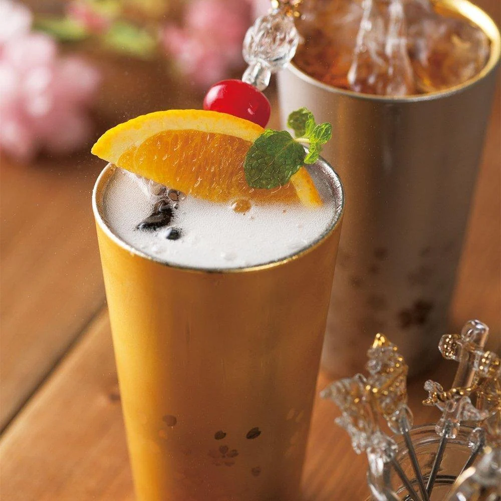 Wahei Freiz Double Wall Tumbler Sakura Pattern Gold - Image 2
